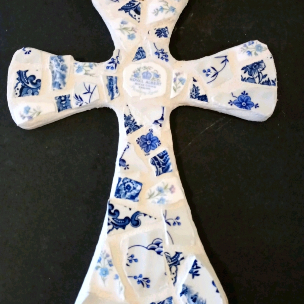Royal Albert mosaic cross